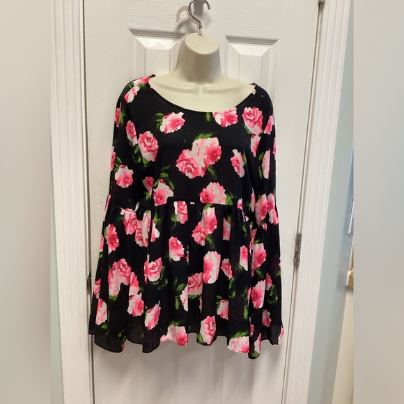 Buddy Love SZ L women’s pink floral flowy colorful bell sleeve spring roses top - Picture 3 of 11